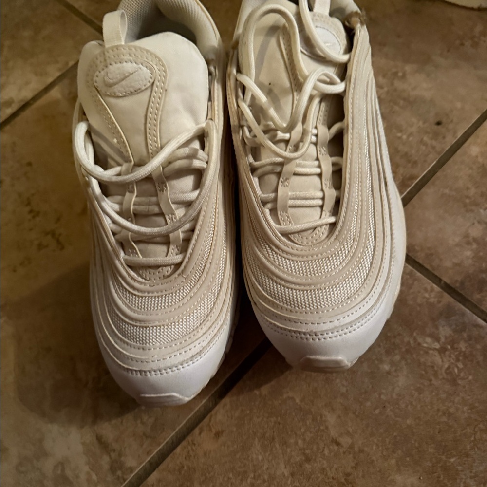 Nike Women's Athletic Shoes - White